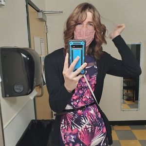 Meet your Posher, Claire